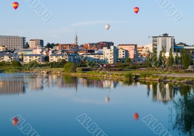 Balloons over city 2