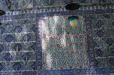 Iznik tiles, intricate patterns