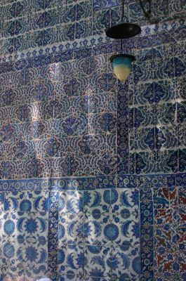 Iznik tiles, intricate patterns