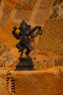 Bronze Ganesha dancing