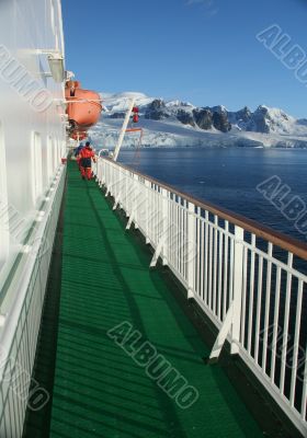Cruise ship, icebreaker, with lifeboat