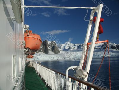 Cruise ship, icebreaker, with lifeboat