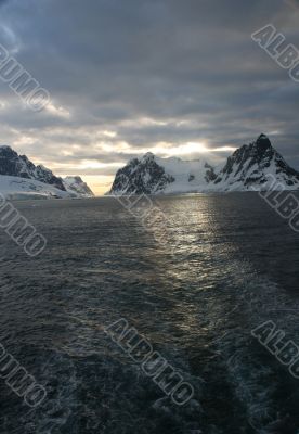 Sunset,  rays of setting sun