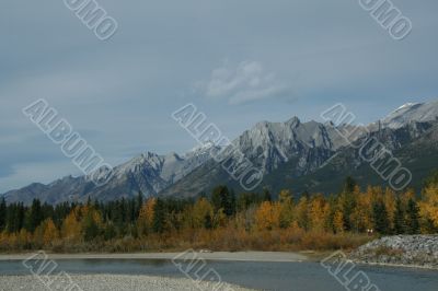 Kananaskis mountains, Bow River