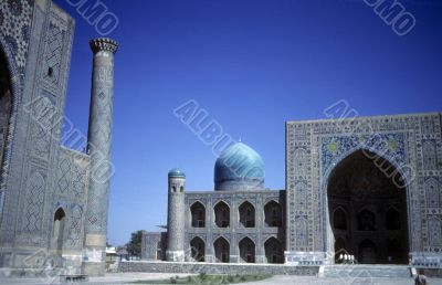Mosque & medresseh