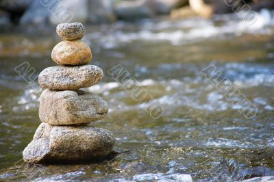 little stream with many stones