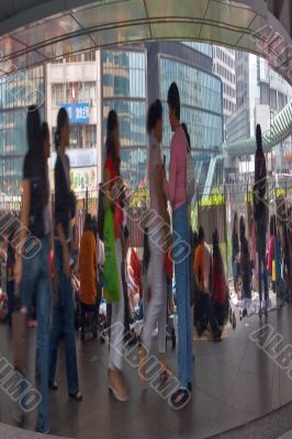 Round mirror.