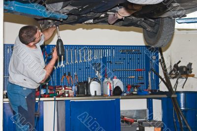 Car mechanic