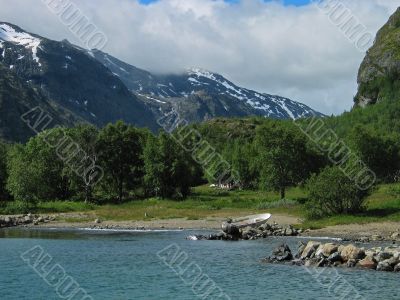 Gjende lake 2