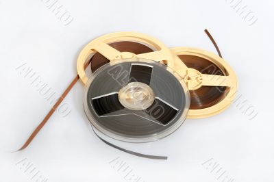 Magnet audio tape