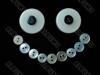 buttons smile 2