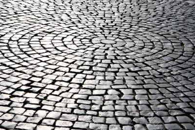 Cobblestone boulevard
