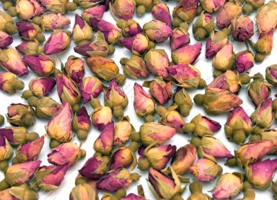 dried roses buds
