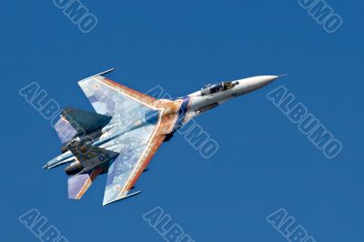 fighter jet Su-27