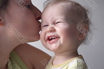 mother kiss