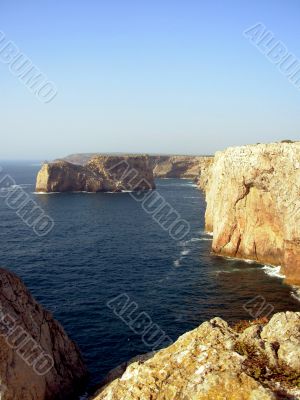 sea and rocks