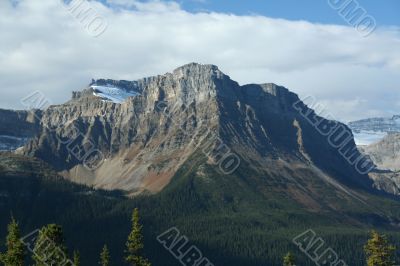 Glacier carved mountains and ridges