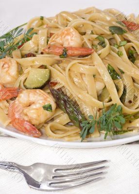 Linguine with shrimp