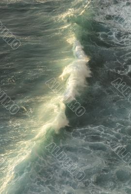 breaking wave