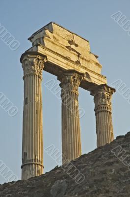 roman columns