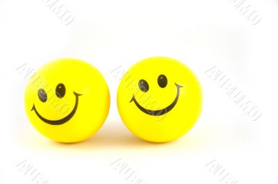 2 smiley balls