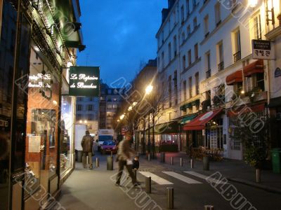 Night Paris