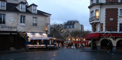 Winter evening on Parisian Monmartre