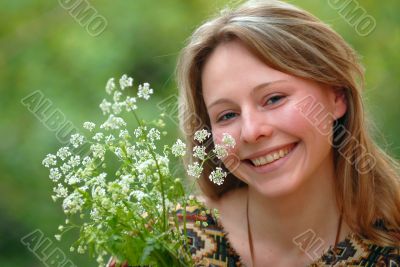 The girl and flowers