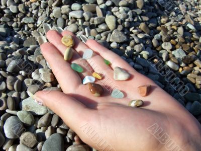 Multi-coloured pebble and glass