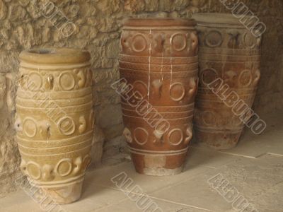 pithoi urns