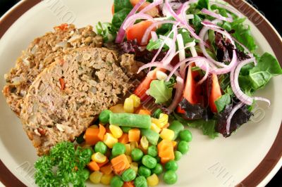 Meatloaf And Vegetables 1
