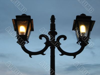 Street lamp