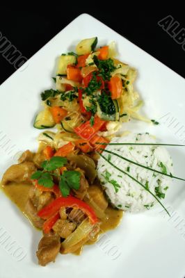 Thai Chicken Curry With Stirfry Vegetables