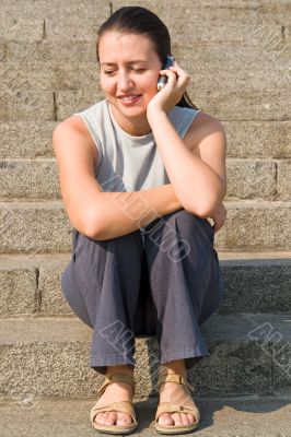 girl with mobile