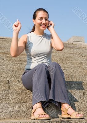 girl with mobile
