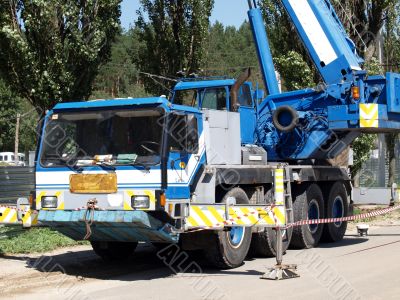 Crane truck