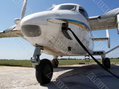 Refueling plane
