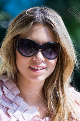 Pretty girl with sunglasses