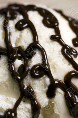 Vanilla Ice Cream with chocolate