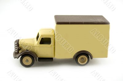 yellow car