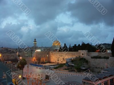 jerusalem old city at evening