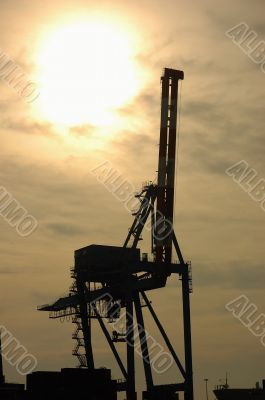 PORT CRANE