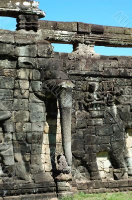Sculptured statue at Terrace of the Elephant