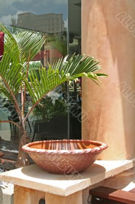 Tropical planter