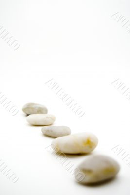 5 white stones