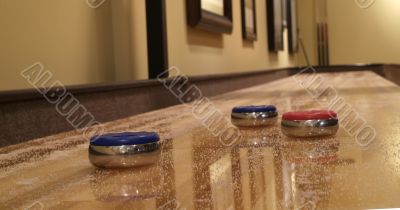 shuffle board