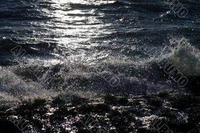 Splashing wave