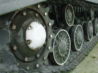 Running part of the tank