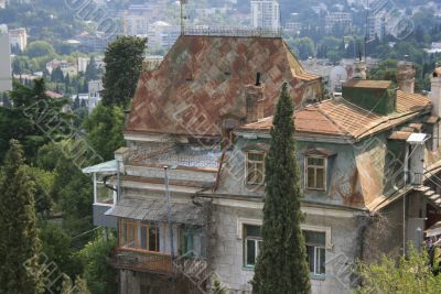 a house is in trees