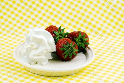 strawberries with whipped cream